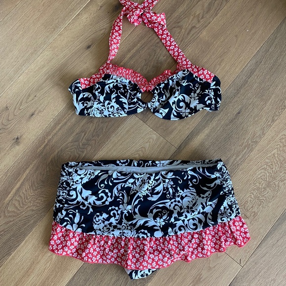 2 Piece Bathing Suit - 24th and Ocean - M - Picture 1 of 3